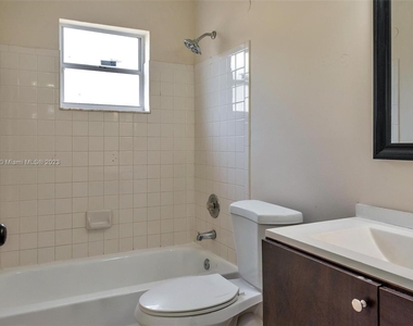 13828 Sw 283rd Ter - Photo Thumbnail 11