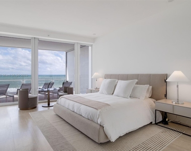 9001 Collins Ave - Photo Thumbnail 19