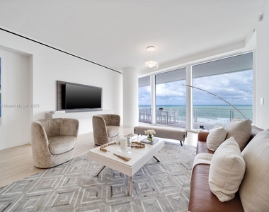 9001 Collins Ave - Photo Thumbnail 3