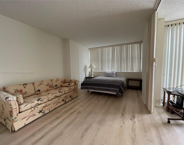 2401 S Ocean Dr - Photo Thumbnail 7