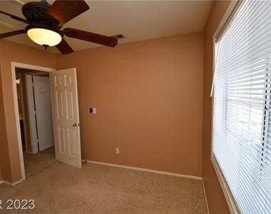 3177 Majestic Shadows Avenue - Photo Thumbnail 41