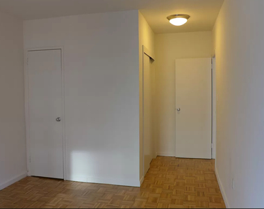 228 East 85th Street - Photo Thumbnail 3