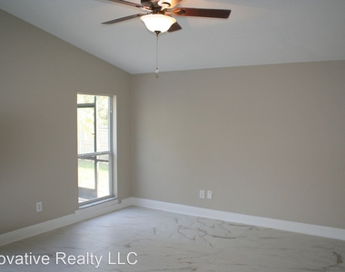 1028 Kerwood Circle - Photo Thumbnail 11