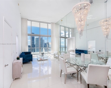 495 Brickell Ave Apt 4103 - Photo Thumbnail 4