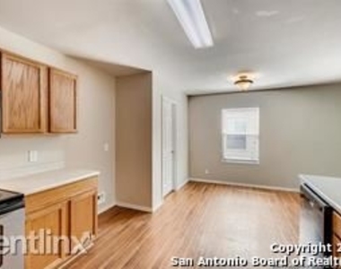 228 Jordan Pl - Photo Thumbnail 9