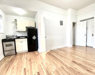 936 West End Avenue - Photo Thumbnail 5