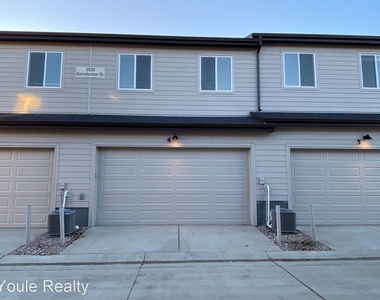 2938 Barnstormer Street - Photo Thumbnail 24