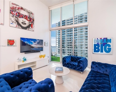 475 Brickell Ave - Photo Thumbnail 1