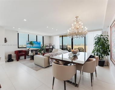 540 Brickell Key Dr - Photo Thumbnail 21