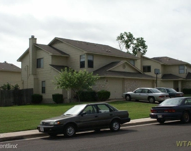 1338 Christopher Ave - Photo Thumbnail 4