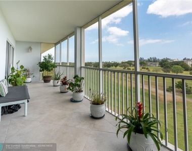 2850 N Palm Aire Dr - Photo Thumbnail 2