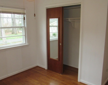 6548 Windham Ave - Photo Thumbnail 4