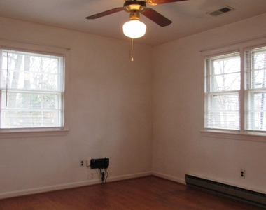 6548 Windham Ave - Photo Thumbnail 5