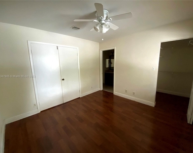 9402 Sw 140th Ct - Photo Thumbnail 17