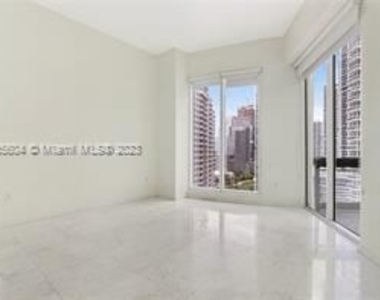 900 Brickell Key Blvd Apt 1805 - Photo Thumbnail 4