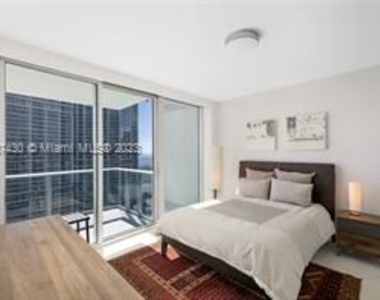 200 Biscayne Boulevard Way Apt 3207 - Photo Thumbnail 4