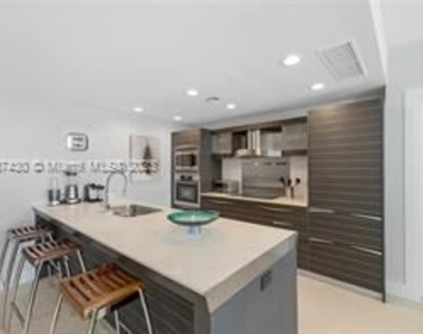 200 Biscayne Boulevard Way Apt 3207 - Photo Thumbnail 1