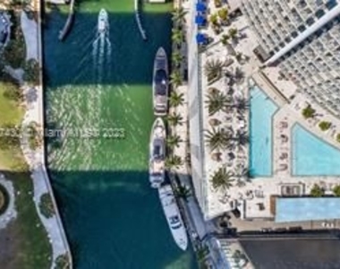 200 Biscayne Boulevard Way Apt 3207 - Photo Thumbnail 8