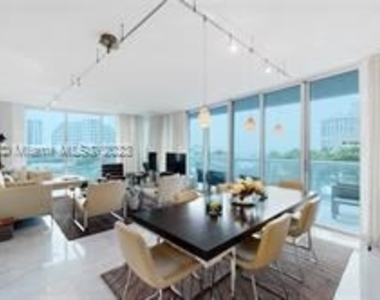 495 Brickell Ave Apt 501 - Photo Thumbnail 2