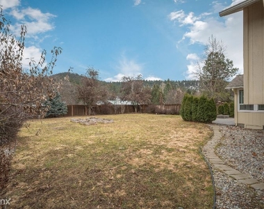 2702 East Thomas Hill Drive - Photo Thumbnail 26