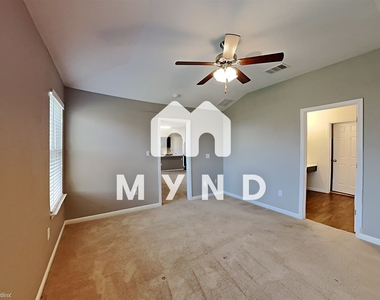 1100 Mitchell Dr - Photo Thumbnail 5