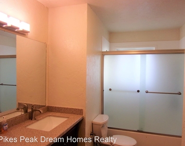 2619 Weir Avenue - Photo Thumbnail 5