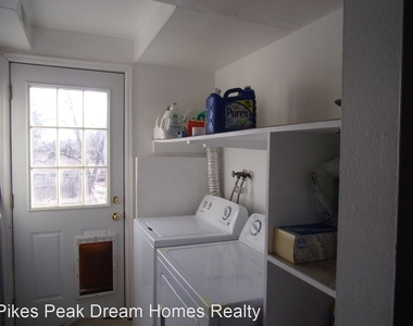 2619 Weir Avenue - Photo Thumbnail 6