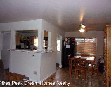 2619 Weir Avenue - Photo Thumbnail 4