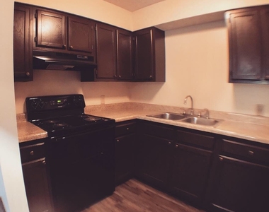 250 N East Street Apt.121 - Photo Thumbnail 1