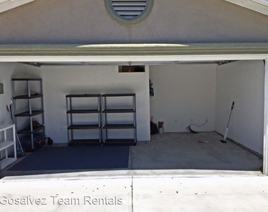 921 Chabrant Wy. - Photo Thumbnail 12