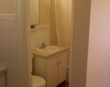 1225 Sw Alder - Photo Thumbnail 1