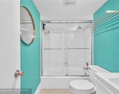 1556 S Ocean Lane - Photo Thumbnail 28