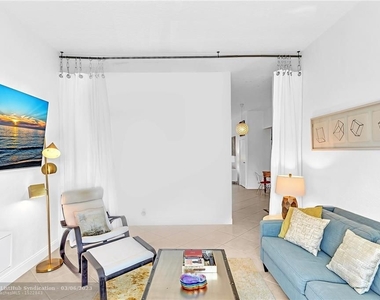 1556 S Ocean Lane - Photo Thumbnail 25