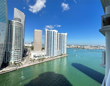 901 Brickell Key Blvd - Photo Thumbnail 22