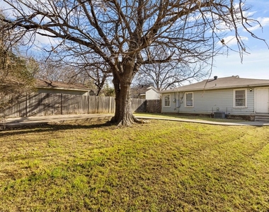 4366 Valentine Street - Photo Thumbnail 17