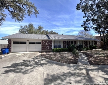 1410 Colleen Dr - Photo Thumbnail 0