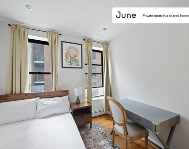 169 Manhattan Avenue - Photo Thumbnail 2