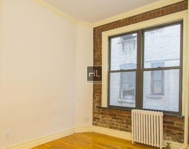 416 East 13th Street - Photo Thumbnail 3