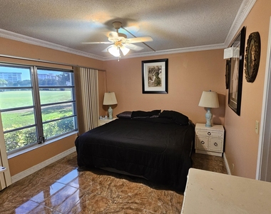 2800 N Palm Aire Drive - Photo Thumbnail 7