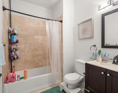 1435 Tremont - Photo Thumbnail 25