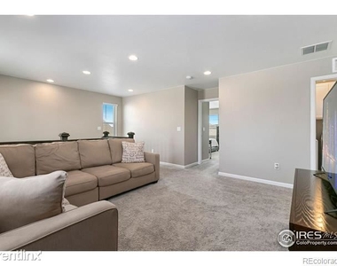 5182 R Clarence Drive - Photo Thumbnail 13