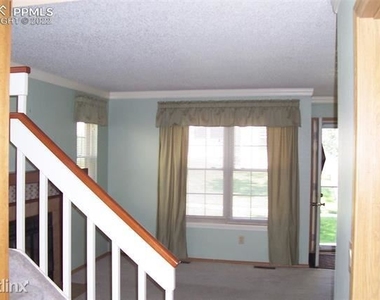 7929 R Lexington Park Drive - Photo Thumbnail 5