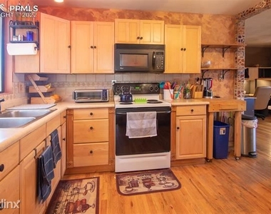 1501 R Widefield Drive - Photo Thumbnail 10