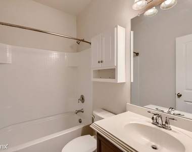 1307 Hidden Valley Dr Unit - Photo Thumbnail 15