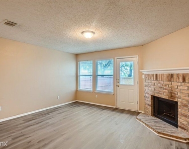 1129 Singletree Dr Unit - Photo Thumbnail 4