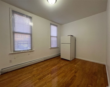 64-40 Perry Avenue - Photo Thumbnail 4
