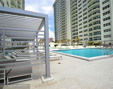 3400 Galt Ocean Dr - Photo Thumbnail 19