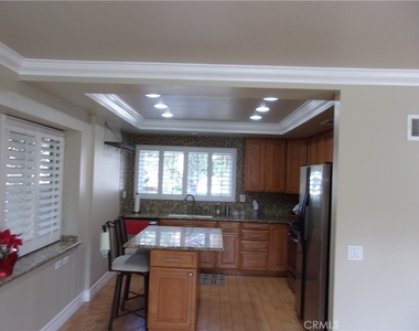 7906 Southwind Circle - Photo Thumbnail 7