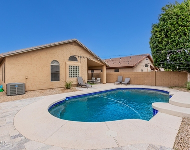 4509 E Lone Cactus Drive - Photo Thumbnail 23