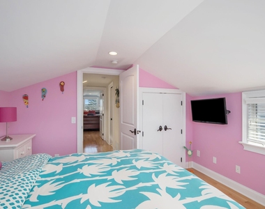 7611 Ventnor Ave - Photo Thumbnail 43